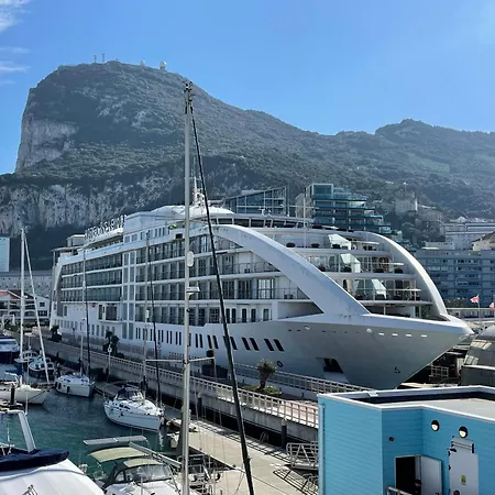 Deluxe Marina View Seafront Apartment Gibraltar